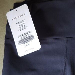 Womens cropped leggings NWT